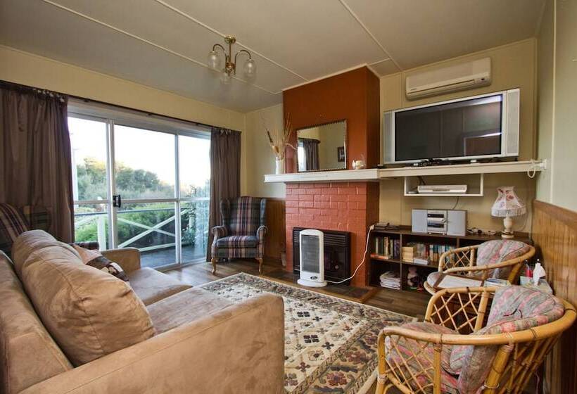 Lady Barron Holiday Home