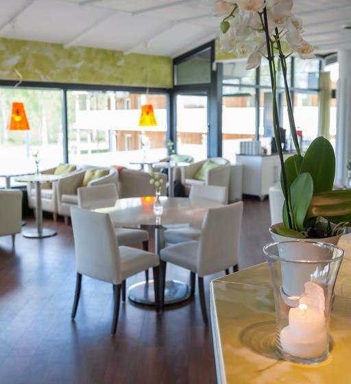 酒店 First  Lindö Park