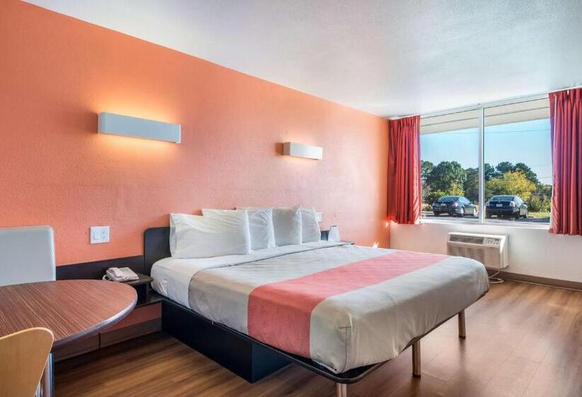 Motel 6 Connellys Springs, Nc