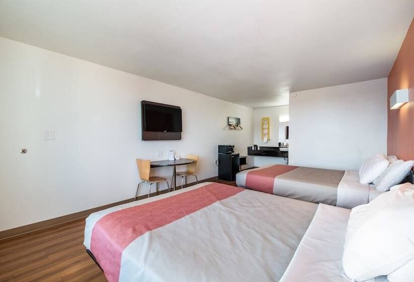 Motel 6 Connellys Springs, Nc