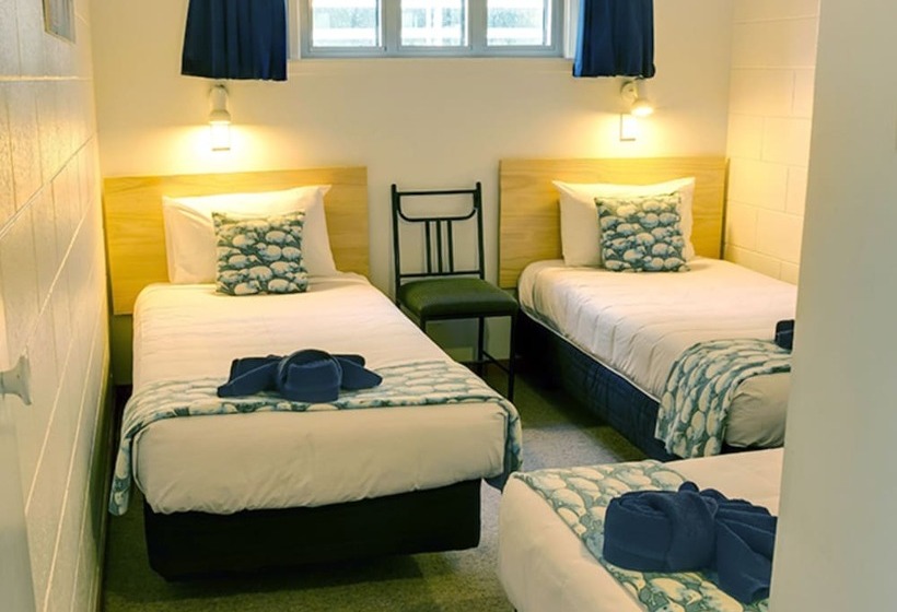 مُتل Alpha Motor Inn