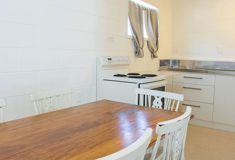 汽车旅馆  Alpha Motor Inn