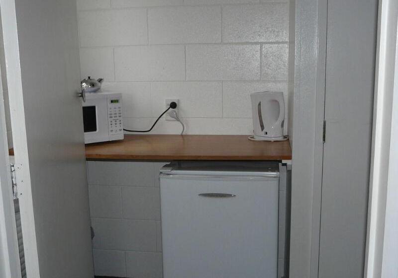 汽车旅馆  Alpha Motor Inn