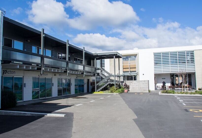 Мотель Alpha Motor Inn