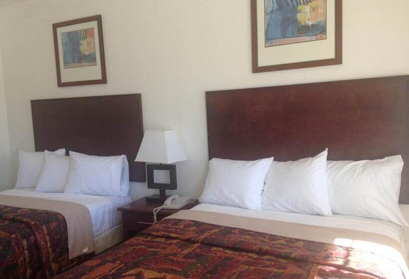 فندق على الطريق America Inn & Suites