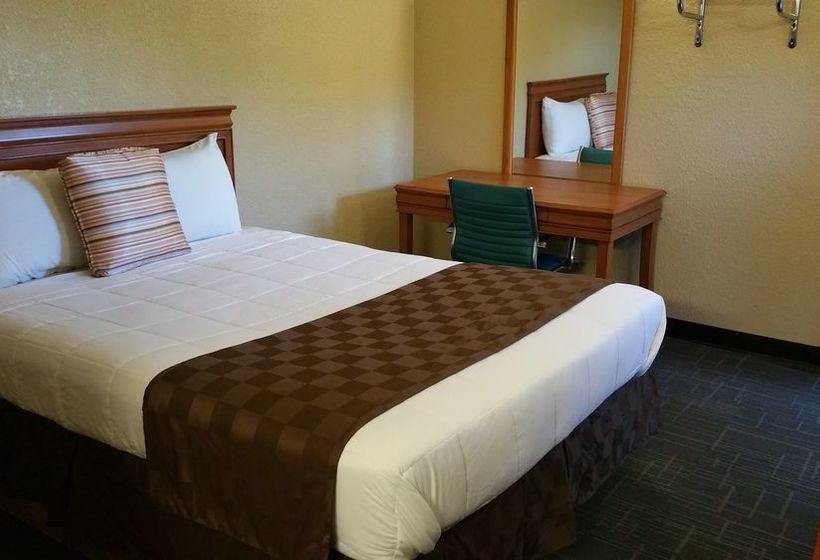 فندق على الطريق Economy Express Inn