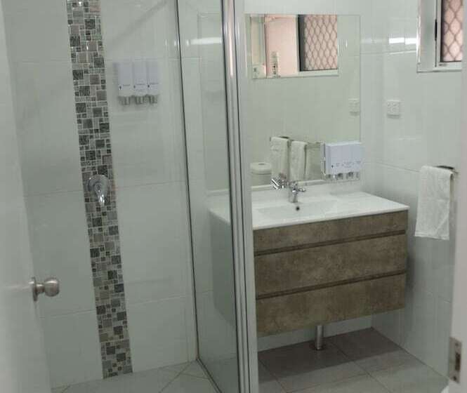 فندق على الطريق Monte Carlo Motor Inn