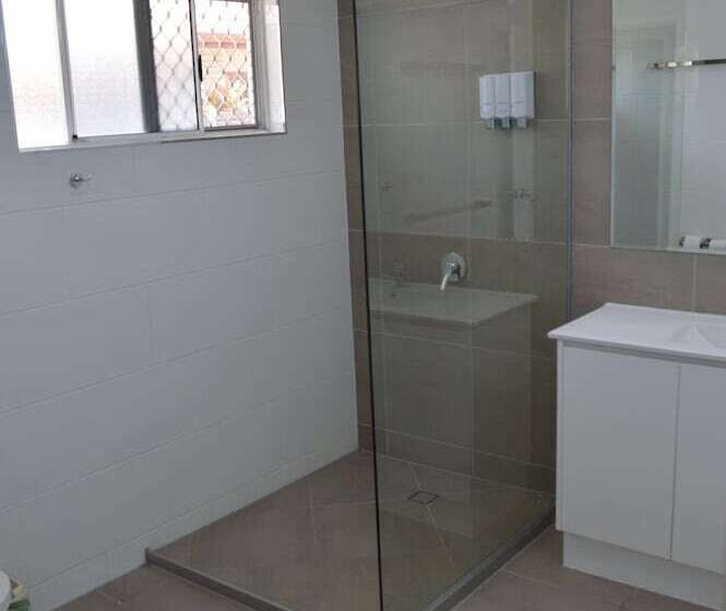 فندق على الطريق Monte Carlo Motor Inn