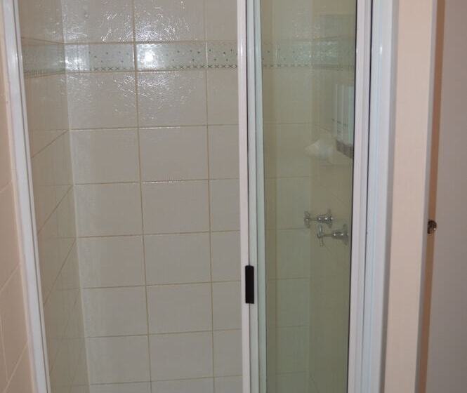 فندق على الطريق Monte Carlo Motor Inn