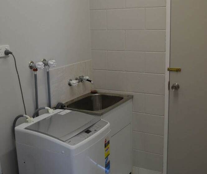 فندق على الطريق Monte Carlo Motor Inn