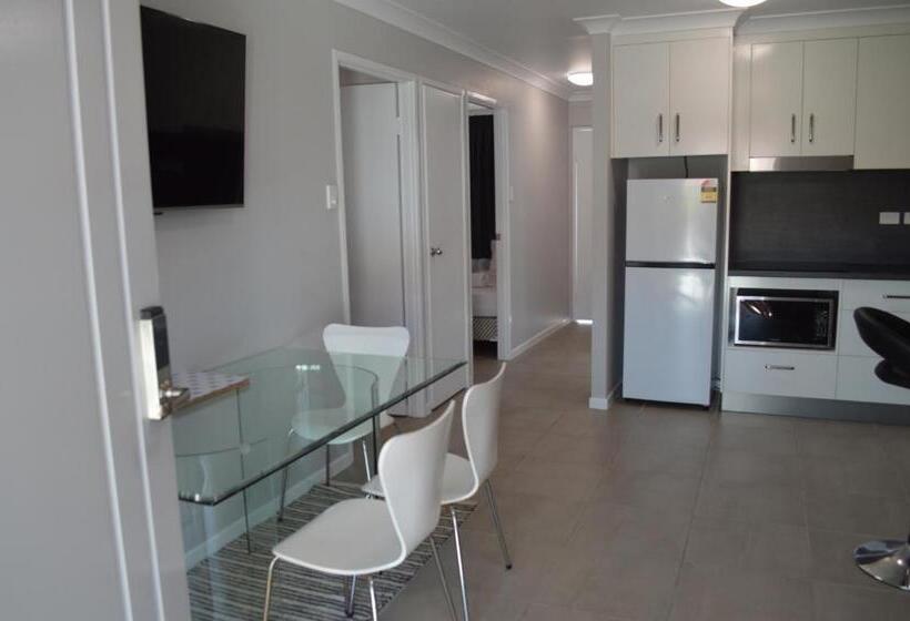 فندق على الطريق Monte Carlo Motor Inn