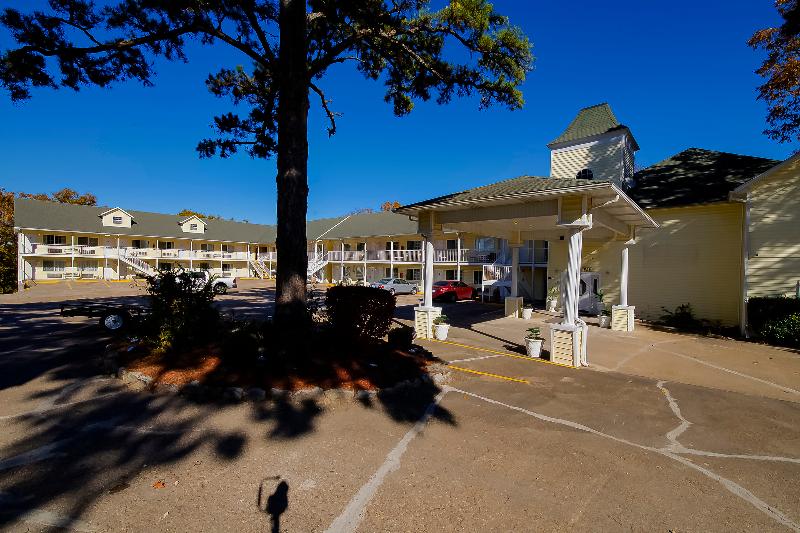 מוטל O Eureka Springs  Christ Of Ozark Area