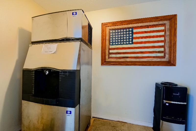 מוטל O Eureka Springs  Christ Of Ozark Area