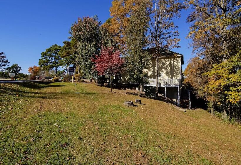 מוטל O Eureka Springs  Christ Of Ozark Area