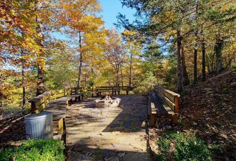 מוטל O Eureka Springs  Christ Of Ozark Area