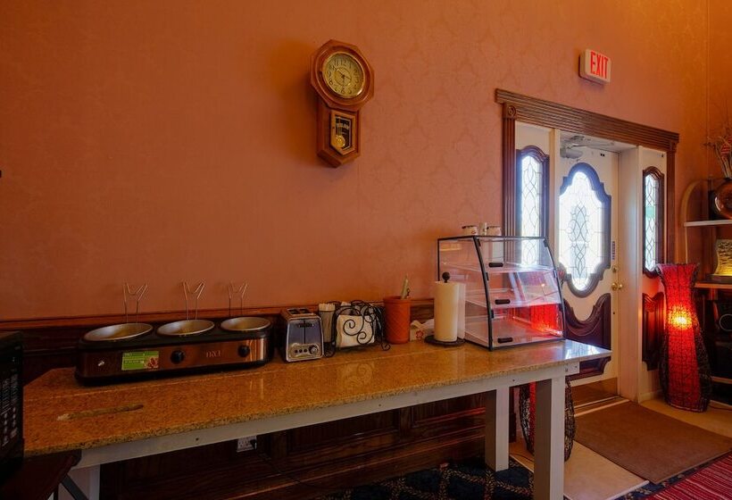 מוטל O Eureka Springs  Christ Of Ozark Area