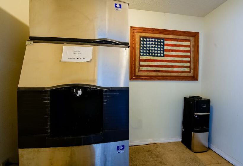 מוטל O Eureka Springs  Christ Of Ozark Area