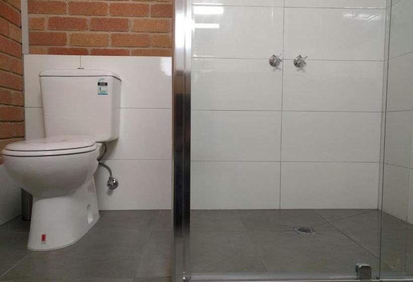 מוטל Travellers Inn Kaniva