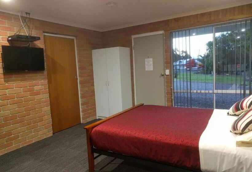 מוטל Travellers Inn Kaniva