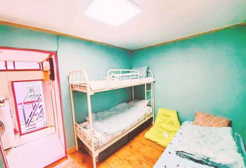 Naru Hostel Korea