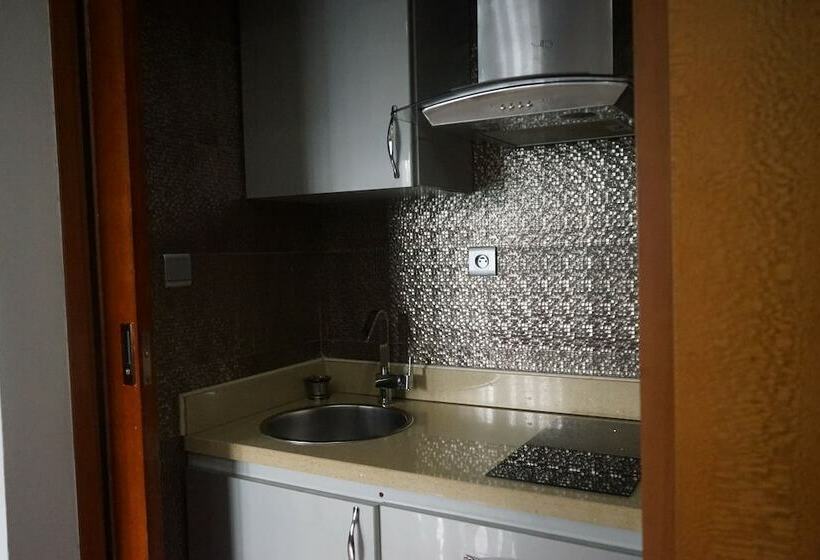 Nomad Suites Residence