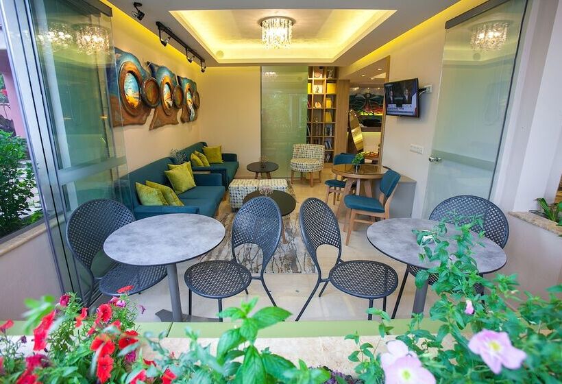 Paradise Lost Hotel Apartments