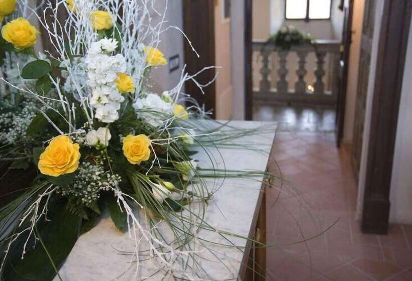 펜션 Castello Di Frassinello