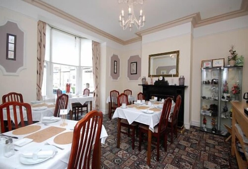 펜션 Ellies Guest House