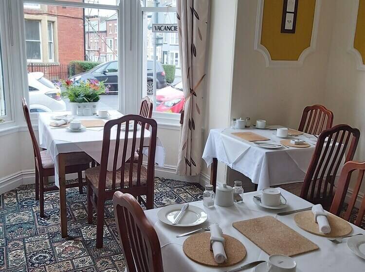 펜션 Ellies Guest House