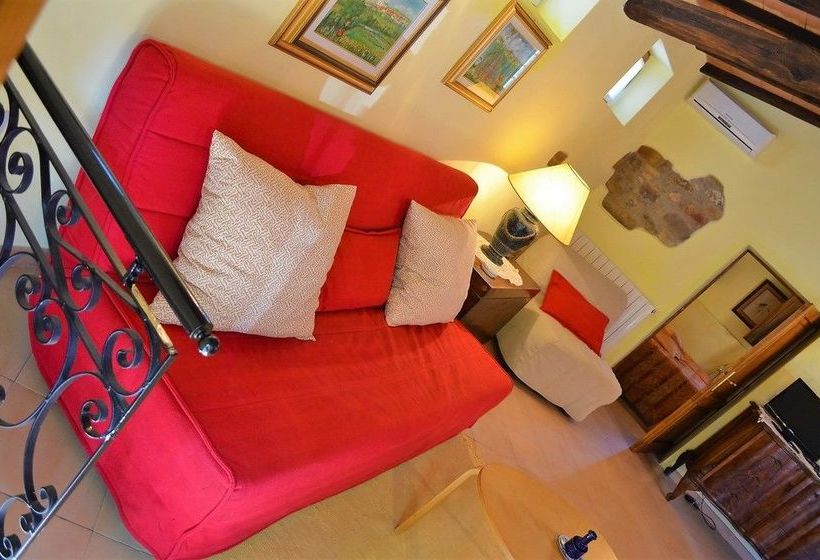 بنسيون San Desiderio Ai Biagioni