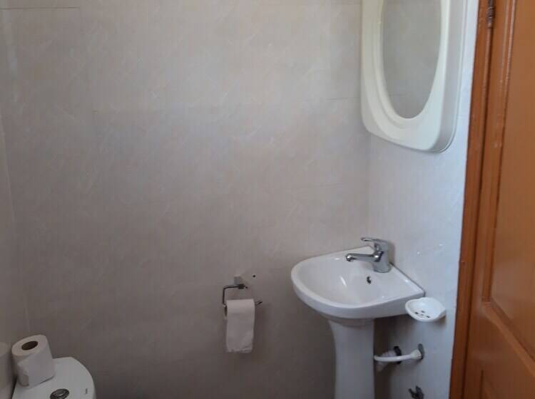 پانسیون Afiki Resort