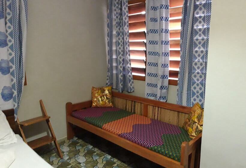 پانسیون Afiki Resort