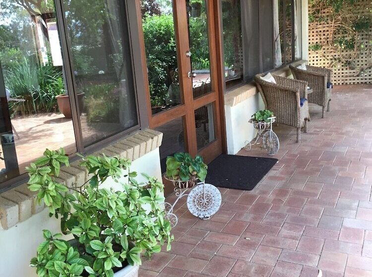 펜션 The Noble Grape Guesthouse