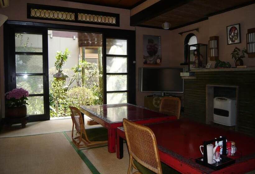 بنسيون Tsubakiso