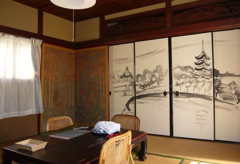 بنسيون Tsubakiso