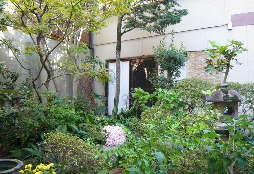 بنسيون Tsubakiso