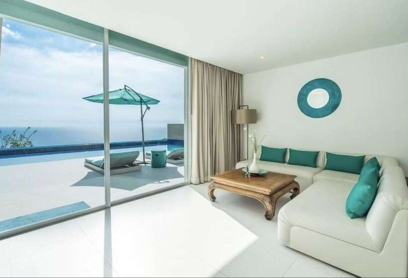 リゾートホテル Grand Bleu Ocean View Pool Suite