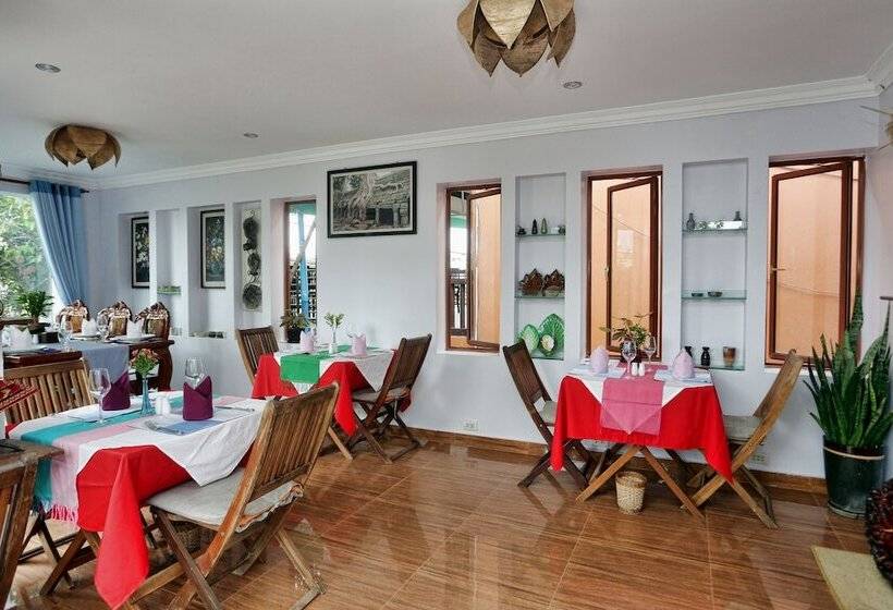 استراحتگاه Wheel Garden Riverside