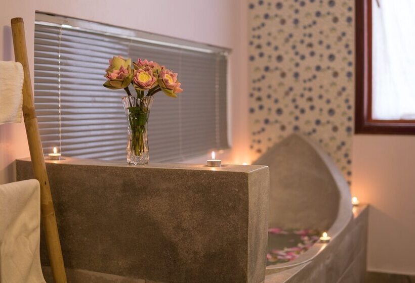 استراحتگاه Wheel Garden Riverside