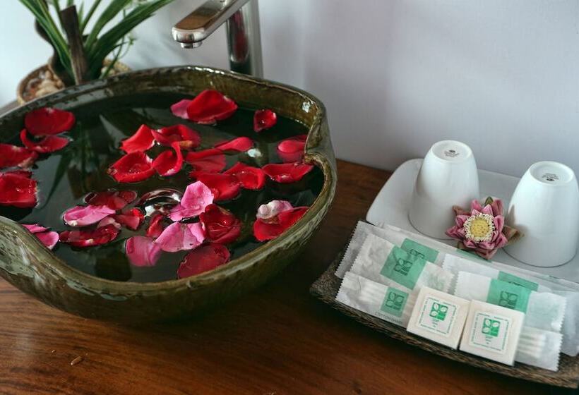 استراحتگاه Wheel Garden Riverside