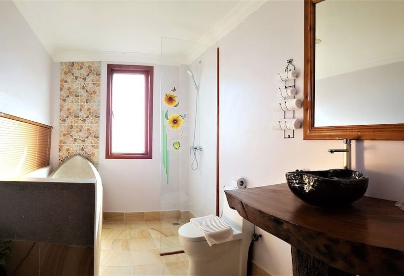 استراحتگاه Wheel Garden Riverside