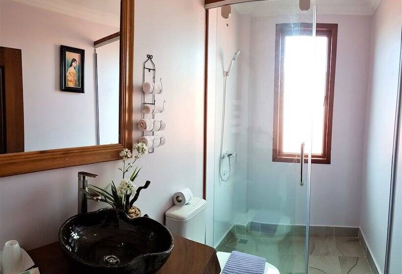 استراحتگاه Wheel Garden Riverside