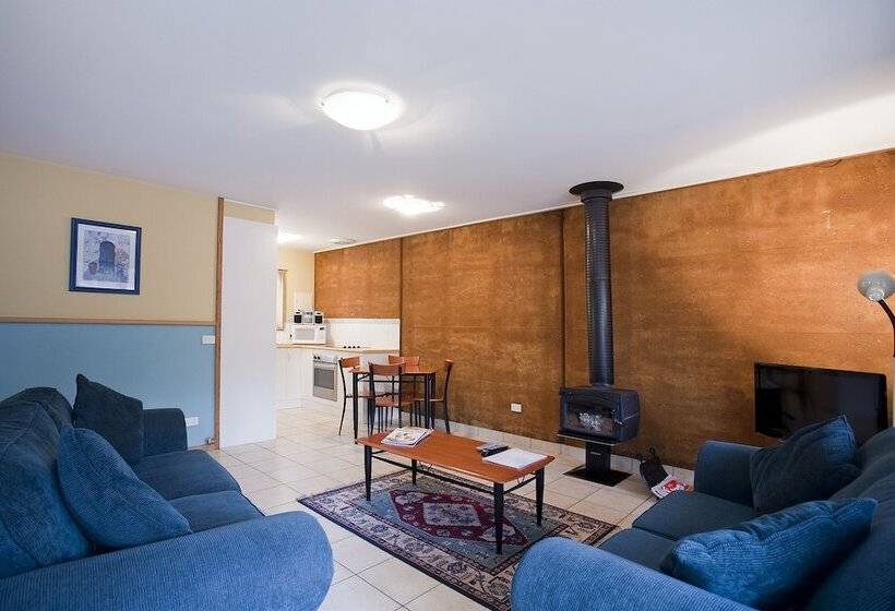 Split Point Cottages