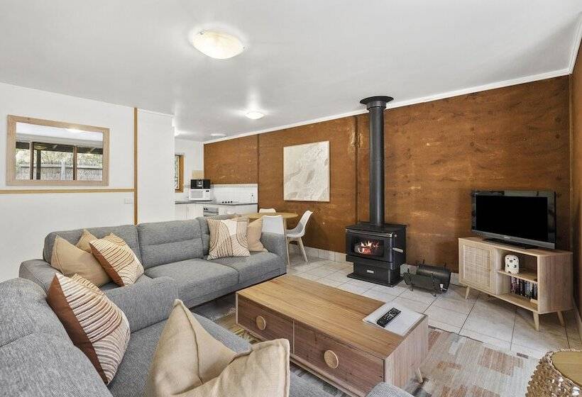 Split Point Cottages