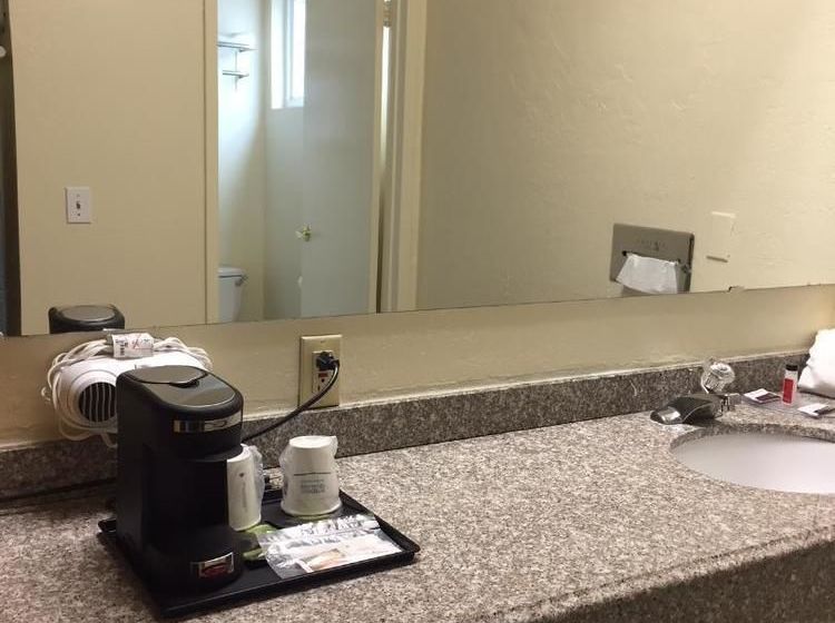 Мотель Tiki Lodge