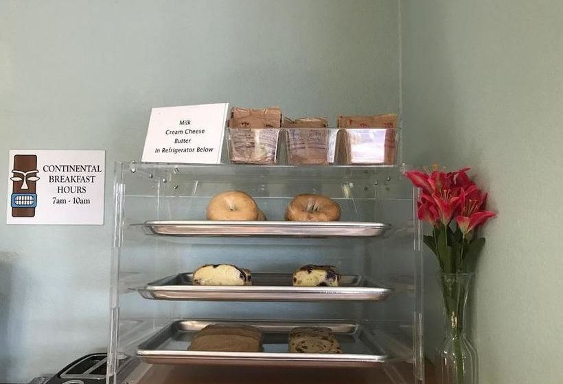 Мотель Tiki Lodge