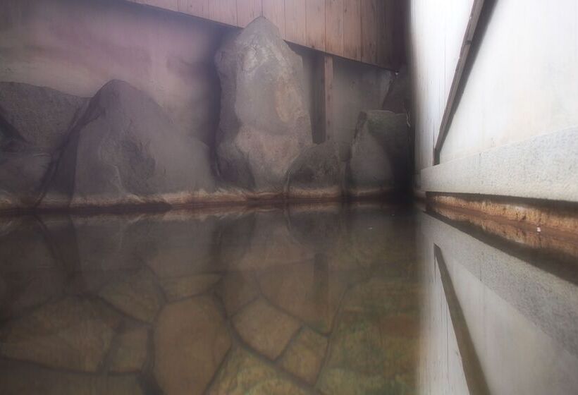 Yufuin Country Road Youth Hostel