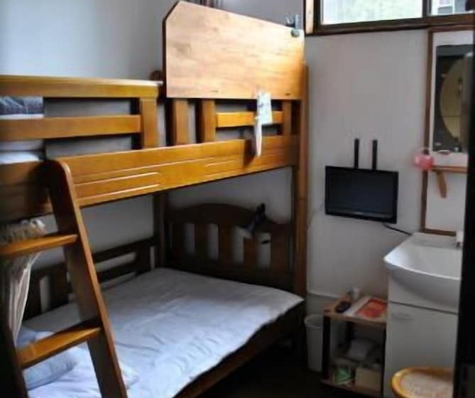 Yufuin Country Road Youth Hostel