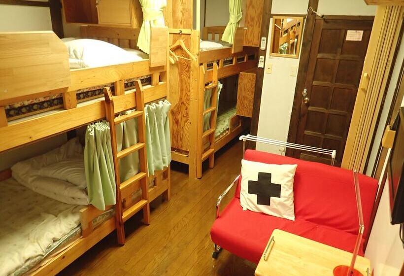 Yufuin Country Road Youth Hostel