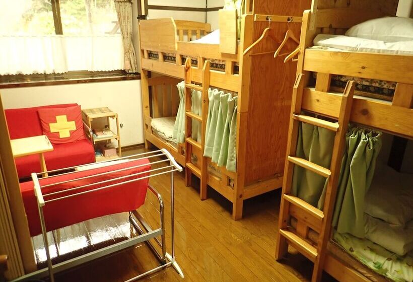 Yufuin Country Road Youth Hostel
